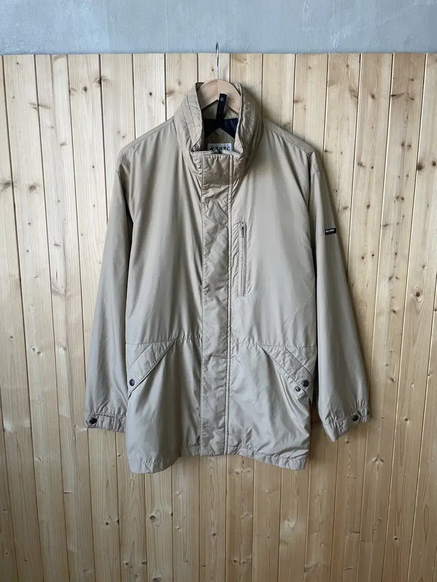 Beverly Nylon Jacket